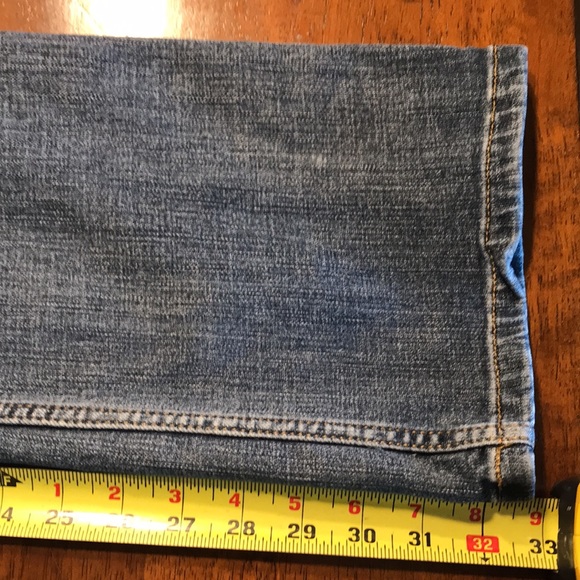 Wrangler BootCut Jeans - Picture 8 of 10